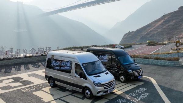 闯川藏,攀珠峰!2025宇通“天骏杯”万里长测正式启航