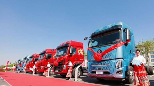 现场订车36台，乘龙之夜开启河北邢台创富新征程