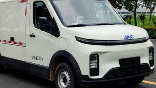 移动冷库，锁住新鲜！Van宝路冷藏车破解城配冷链三高困局