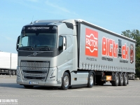 即将国产的沃尔沃FH牵引车，实际运营表现怎么样？BIGTruck最新评测告诉你