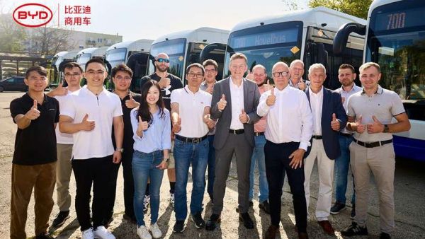 比亚迪匈牙利电动大巴工厂第700台纯电大巴正式下线并交付，搭载先进动力系统及电池技术的B18大巴 将于九月亮相柏林轨道交通展