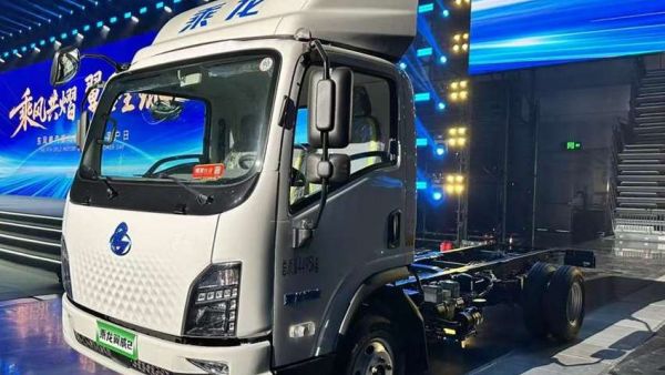 每公里不到4毛!乘龙翼威2大电量轻卡城配运输创富利器