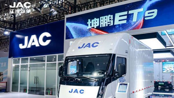 开启高效物流新时代！江淮1卡坤鹏ET9全球首发上市