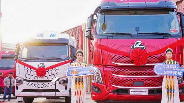 乘龙卡车闪耀乌鲁木齐,共启丝路干线运输创富新程