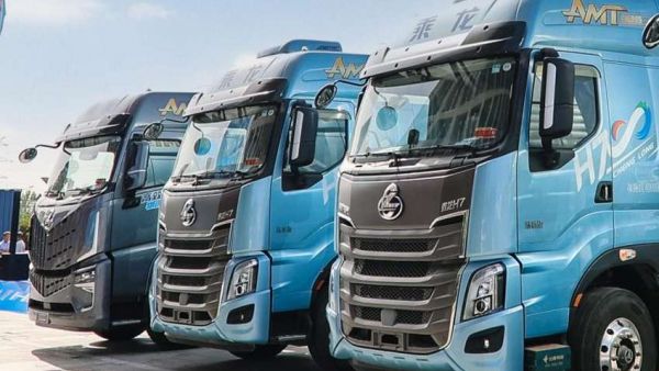 共庆56物流节，东风柳汽乘龙以绿色科技致敬物流奋斗者