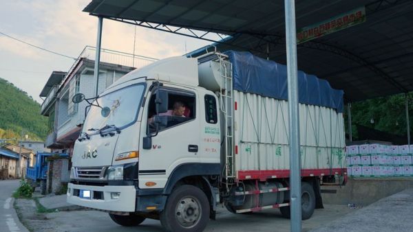 物产中国 百万同行│福建南平江师傅：“闽北第一椒”供不应求，骏铃V8跑得快行得稳，5年67万公里像新车
