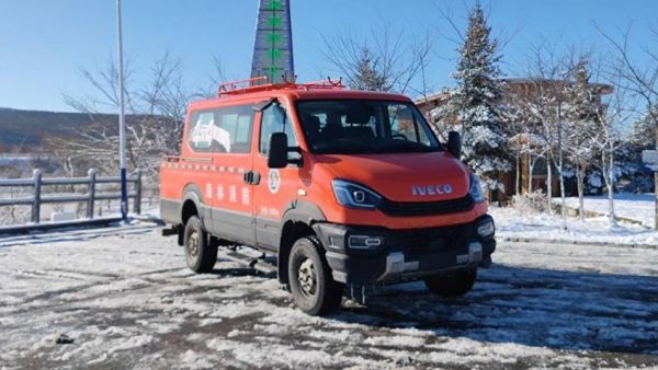 5天1800公里,他们开着依维柯4×4北上,从未掉链子