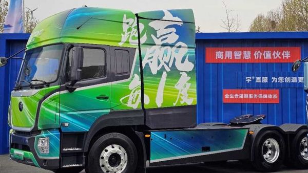 宇通推出800度电的牵引车,还能跑600公里!宇通远界T800实拍