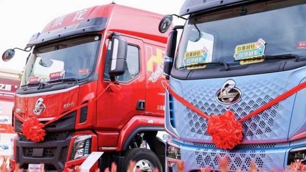 让卡友跑出财富加速度，乘龙之夜运城启幕