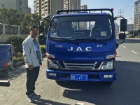 专注建筑材料运输,阜阳朱老板与江淮1卡骏铃V5走出一条阳光大道