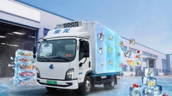 乘龙翼威2大电量冷藏车：冬天也安心，把四季都跑成旺季