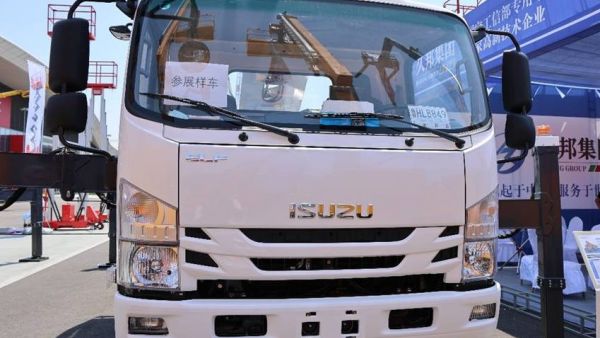 庆铃五十铃700P大吨位登高车，带你好好看看这个庞然大物的小细节！