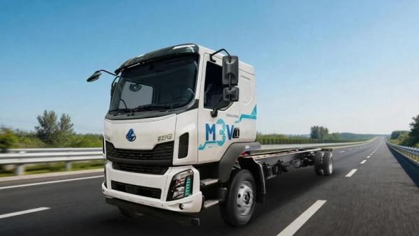 每公里电耗仅0.6度 乘龙M3超值版纯电大单桥更省更能赚