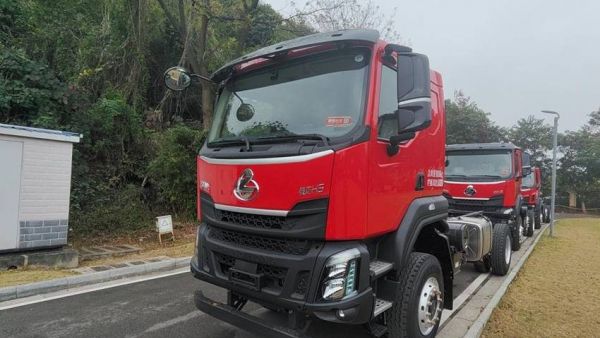 乘龙H5 4×2极限自卸车：矿山工地全场景 多拉多赚更能扛