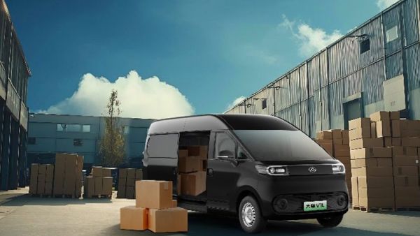 上汽商用车11月热销26,193辆，实现“七连涨”，国内新能源销量占比近半，引领行业转型