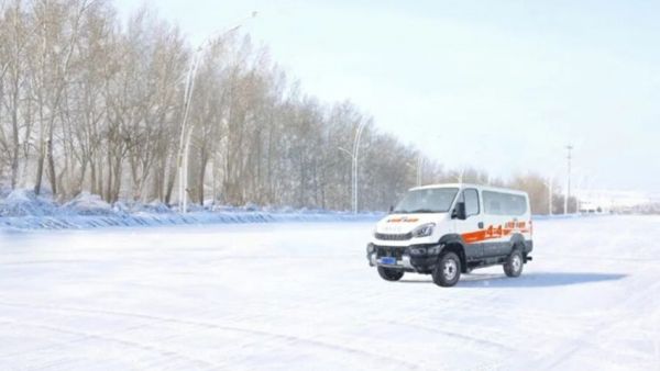 冰雪征途，越野越行——开着依维柯欧霸·山海去“冬游”