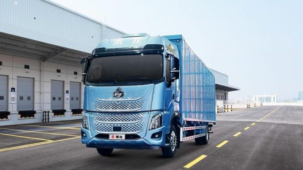 强动力+低油耗！乘龙H7 Pro大单桥助卡友双12高效创富