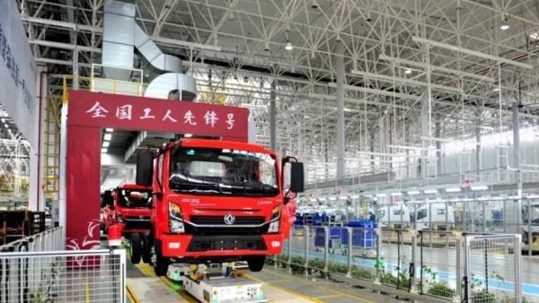 “运满四方，东风现象”—东风股份创新发展，品牌日共启新章