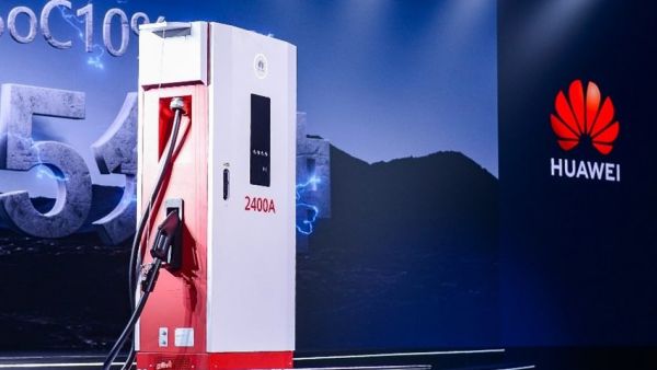 让有路的地方就有高质量充电 | 华为发布2026充电网络产业十大趋势