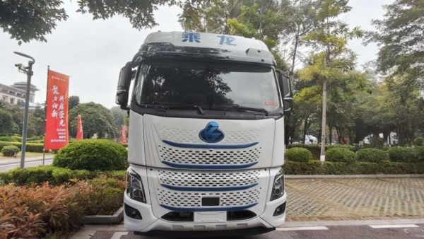 极致效能硬核承载，乘龙H7 Pro纯电牵引车解锁创富新航道