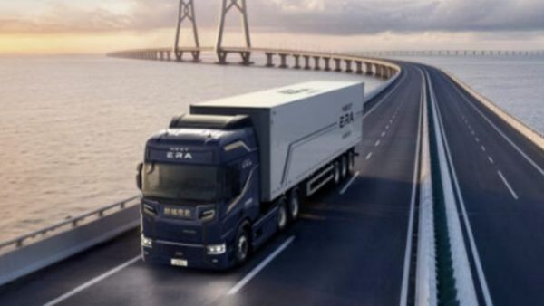 NEXT ERA重卡“黄金”500马力适配长途