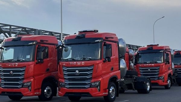 智加科技与中国重汽深化合作，高阶辅助驾驶重卡实现量产交付