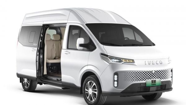 硬核实力获认可！南京依维柯聚星纯电动车荣膺“创新产品”荣誉