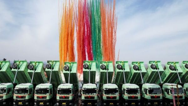 批量交付燃动首季——中国重汽开年即冲刺，以品质赢信赖！