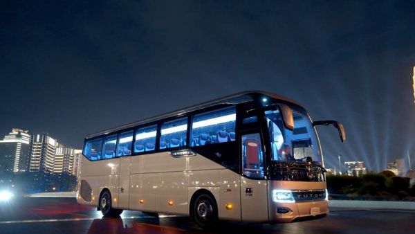 T7领衔，高端蓄势！宇通客车连续22年主力护航全国两会