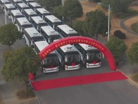 亚星客车蓝钻2.0定制公交批量进入吉林磐石，拉开城乡客运公交化发展新篇章