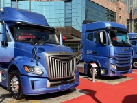 全新长头卡车来袭，660马力K7已在路上，2023年江淮重卡明星牵引车盘点