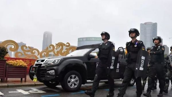 快看！238辆瑞迈皮卡集体换上新“皮肤”