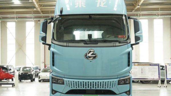 鲜乘直通车 | 驾驭精准节奏:乘龙翼威5,将复杂运输谱写成协奏曲