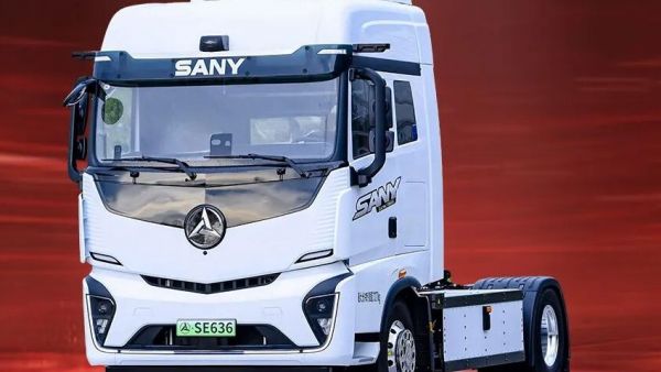 双奖加冕！三一重卡揽获商用车年度创新引领大奖