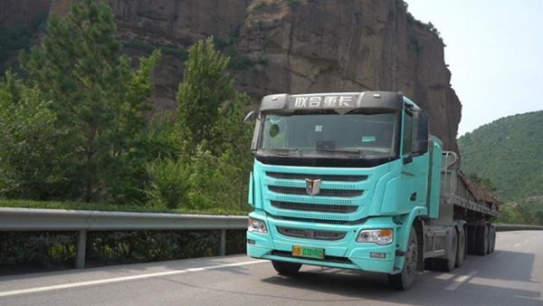 每公里1.13度电 联合重卡电麒麟荣获赢运之骥“极致电耗奖”