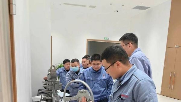 实施材料、工艺及技术创新应用 推动商用车轻量化及低碳化发展