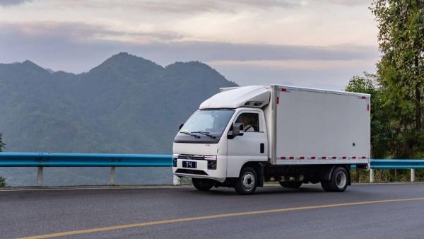 比亚迪轿卡T4火爆交付！订单持续攀升，创富新选择受热捧