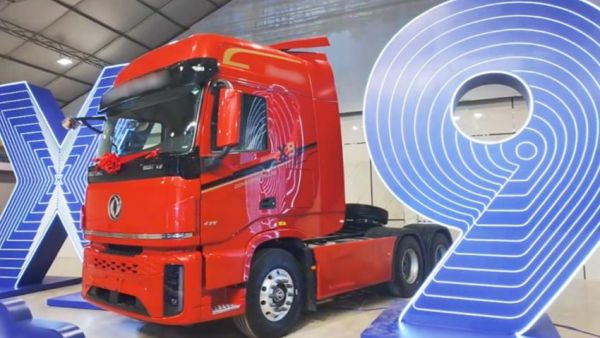 “国际化跃迁”再落一子！DONGFENG X9越南上市