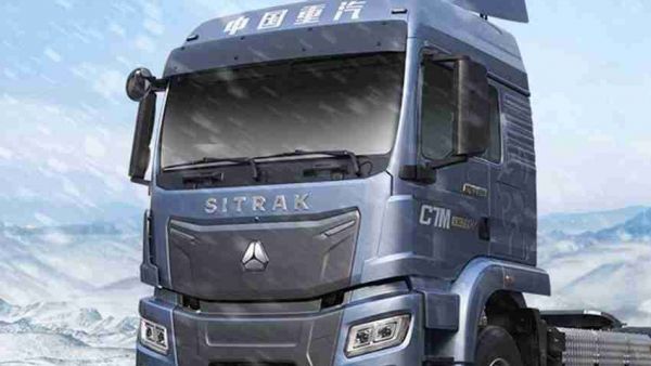 盈运新利器丨中国重汽汕德卡C7M新能源牵引车助您不惧严寒，高效盈运！