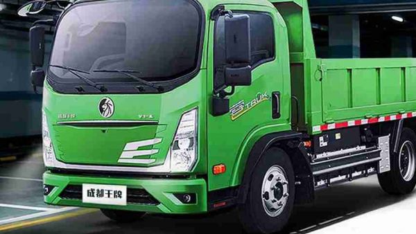 身手不凡，出入自如，成都王牌 蓉E-Truk 地库王