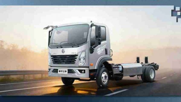 底气十足，利运千里，重汽王牌V3-X燃气载货车！