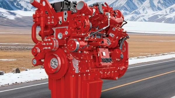 【明星产品】陕汽延安S700+康明斯15NFE发动机：这波“卷王”操作，让货运人直呼“硬核”！