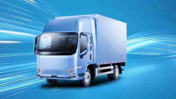 极速补能 全域可靠｜潍柴N系列120/140kWh电池包，助力卡友赢战新能源赛道