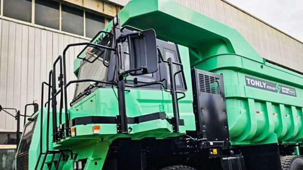 玉柴矿用混合动力批量出口印度尼西亚