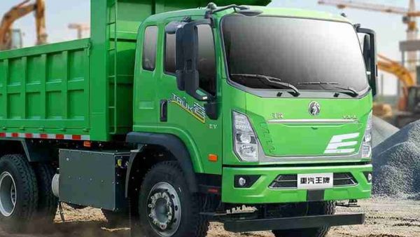 高效承载，轻松出勤，重汽王牌 蓉E-Truk 金刚王！