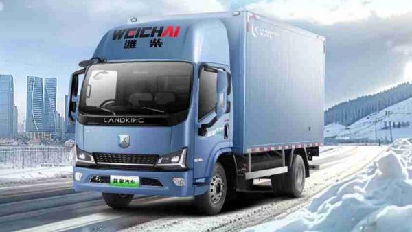 谁说电卡入冬就趴窝？看潍柴蓝擎EH寒区版破冰前行，热力开跑！