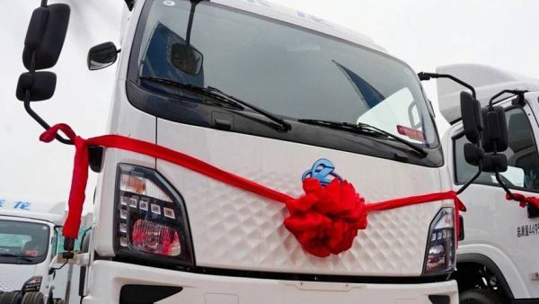 乘龙报社 | 以可靠产品力赢得信赖：53台乘龙翼威2交付浙江大客户