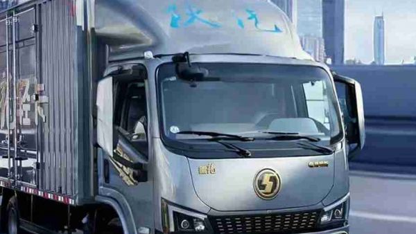 【明星产品】陕汽德龍G300Pro全场景全覆盖！全新一代康明斯2.5L发动机全面赋能！