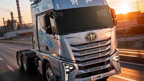 这车真有“眼力见”