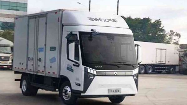 “车很优秀，有劲、视野好、空间还大，开起来跟小车一样！”。福田启明星，试过都说好！